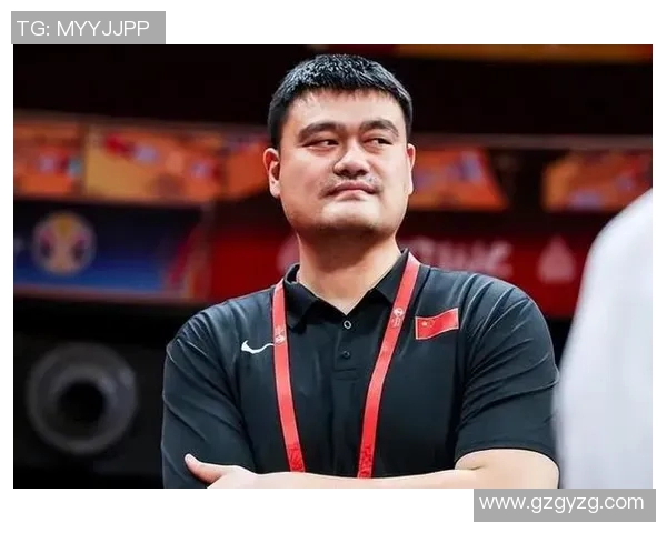 新秀姚明的精彩瞬间展现了他在篮球场上的无限潜力与魅力 新秀姚明的精彩瞬间展现了他在篮球场上的无限潜力与魅力