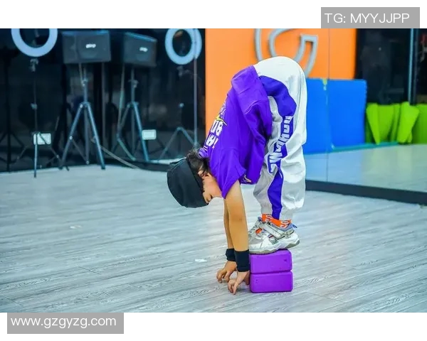 杭州街舞队与南京街舞队赛后复盘分析力量对决的精彩瞬间与战术策略