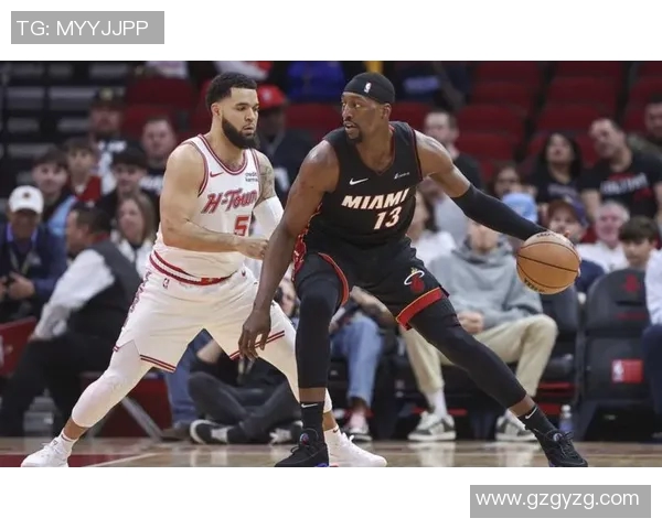 热火队战胜独行侠，取得胜利，彰显不屈斗志